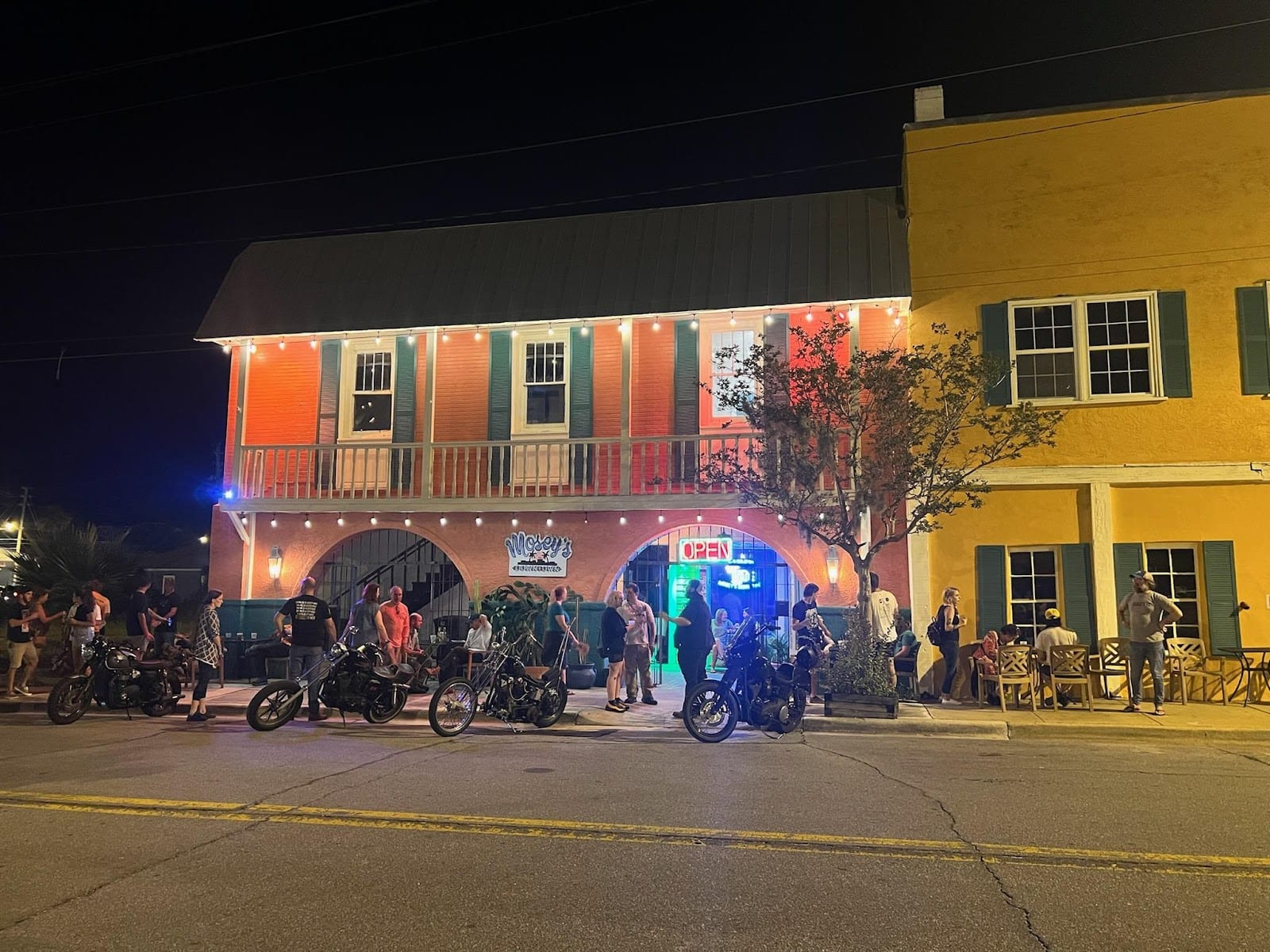 Mosey's Downtown, photo 4