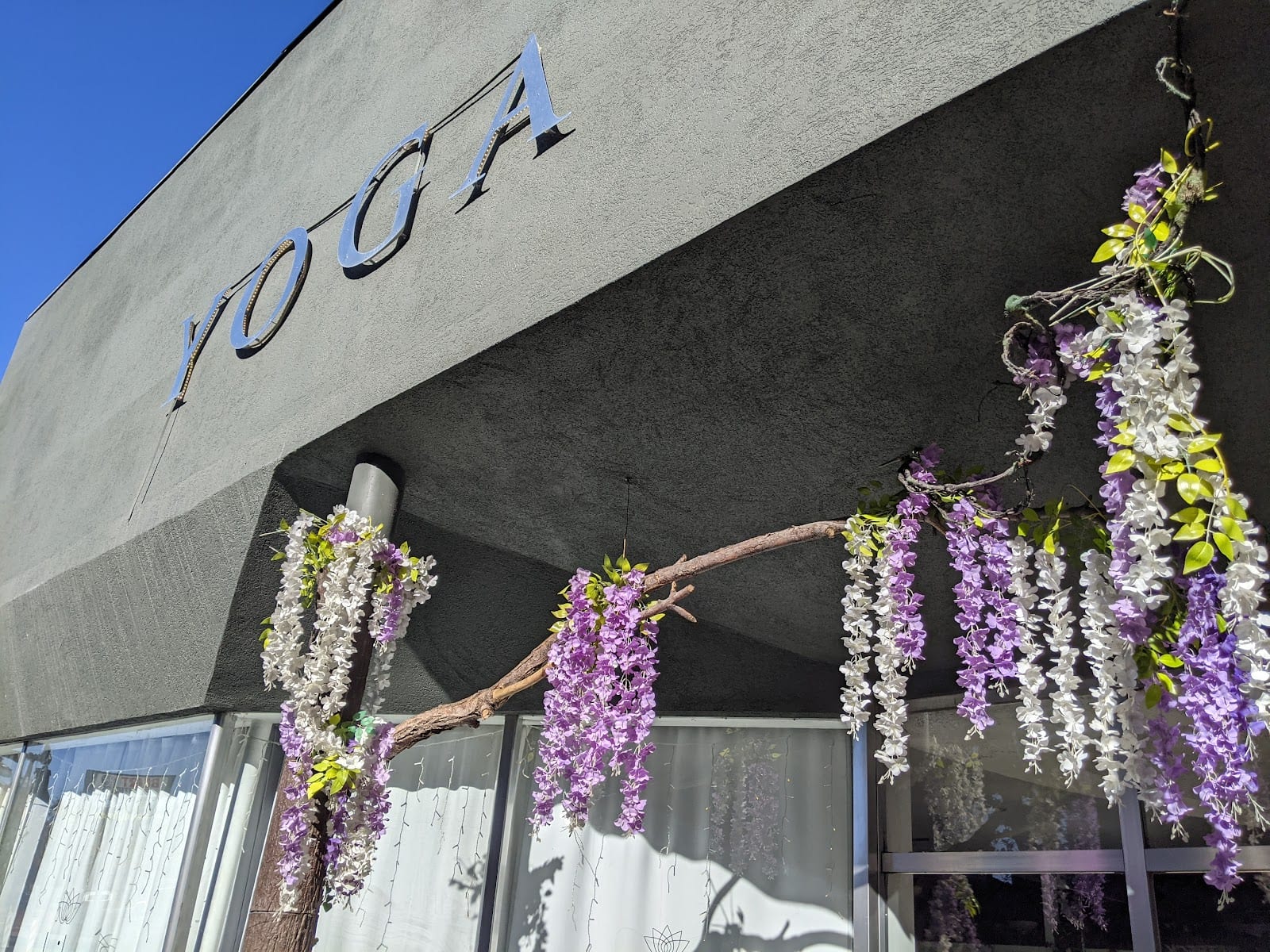 Avenues Yoga