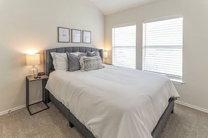 Upscale Home w / Pool, Arcade More!