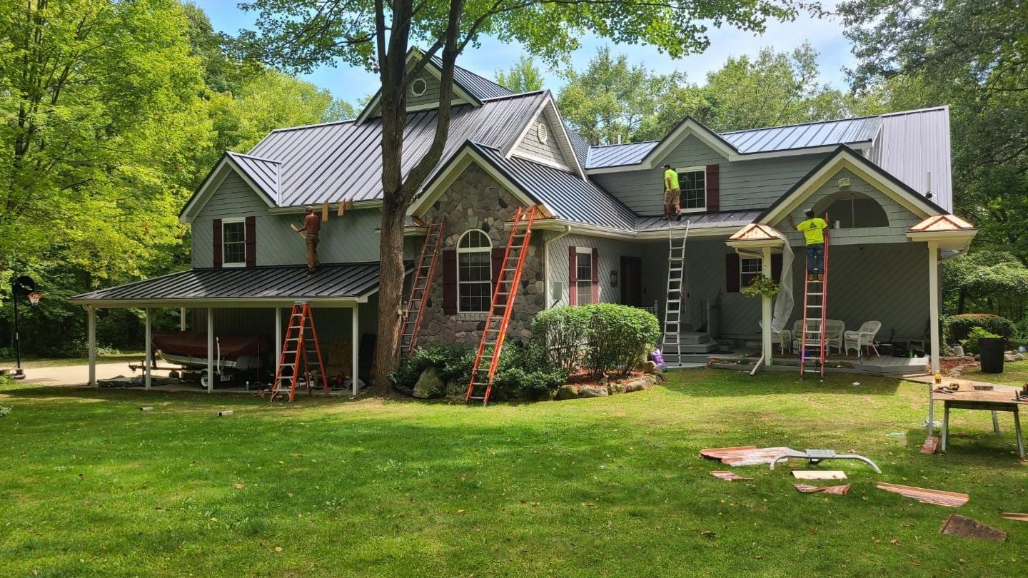 CS Roofing Company / FixRoof