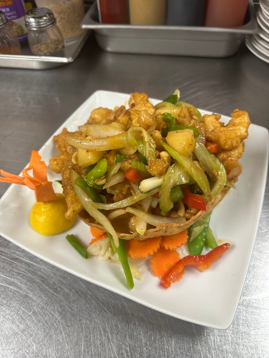 Chai Thai & Sushi-Middleburg