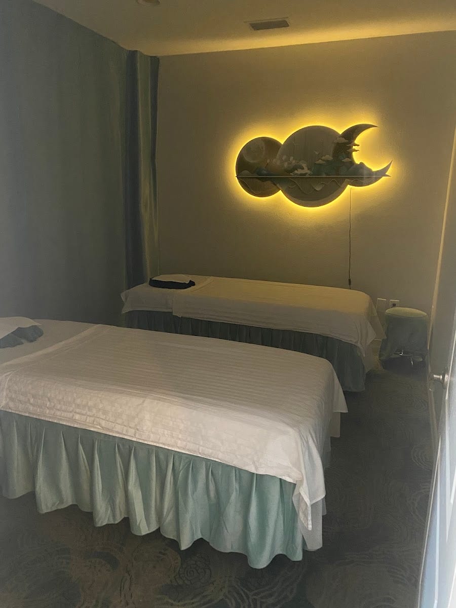 LY Massage & Beauty