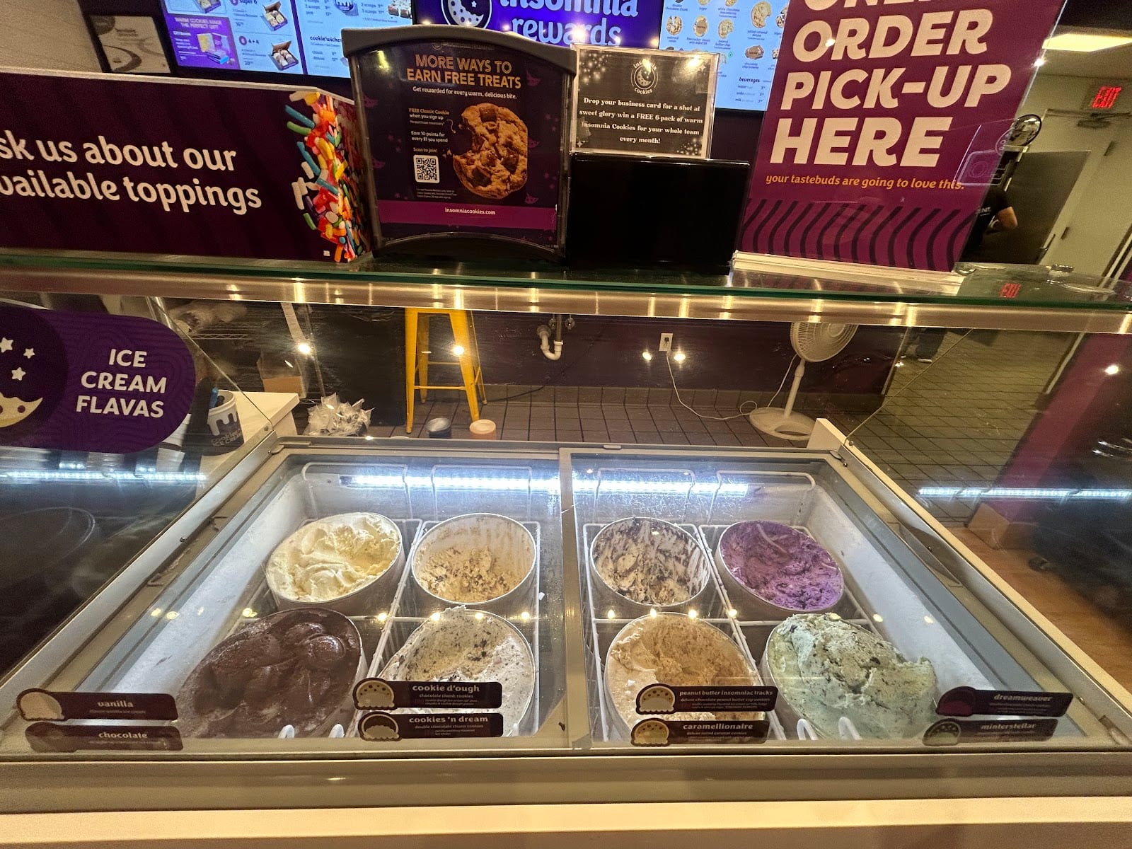 Insomnia Cookies