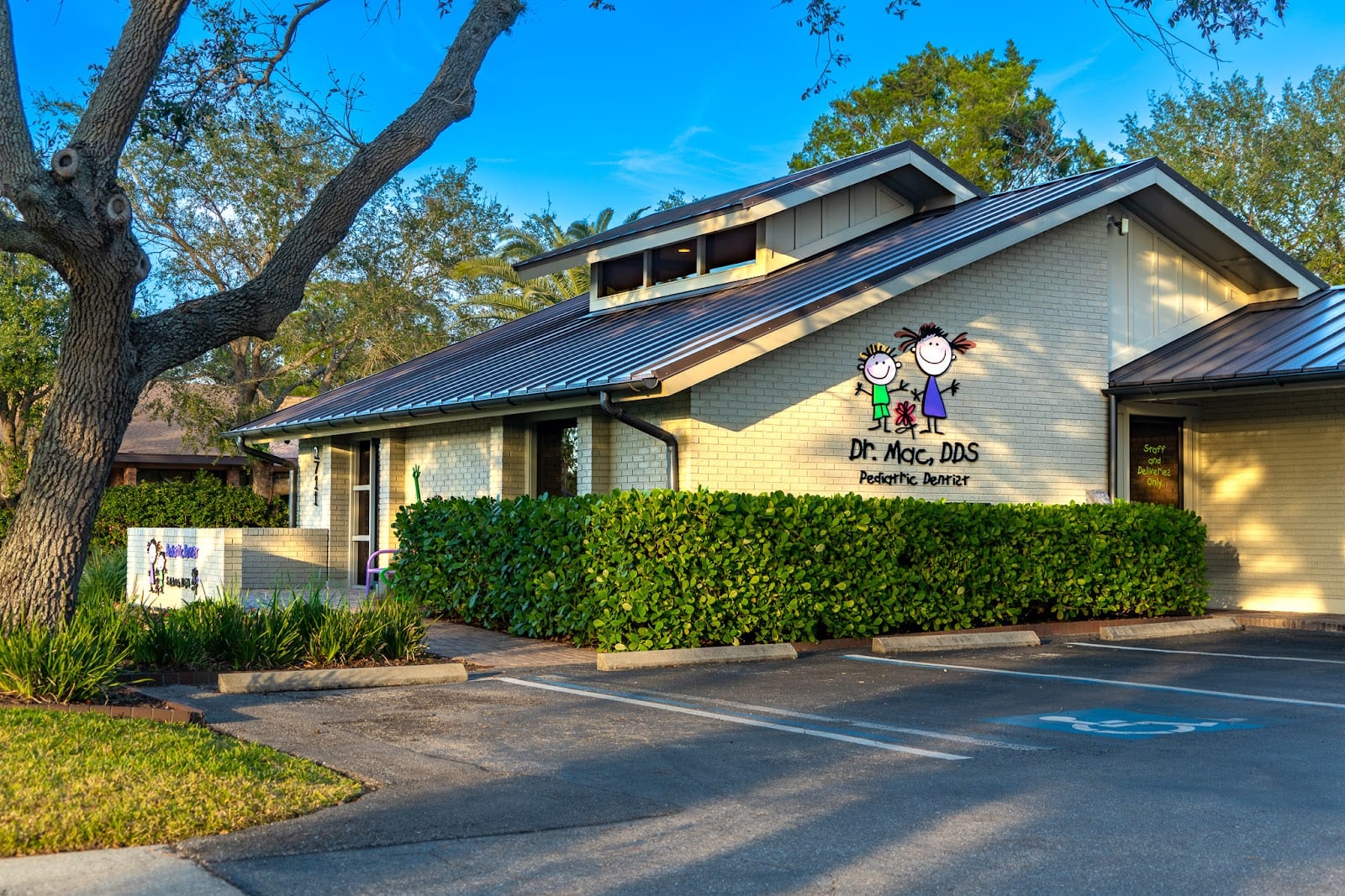 Dr. Mac & Dr. Johnson Pediatric Dentistry, photo 2