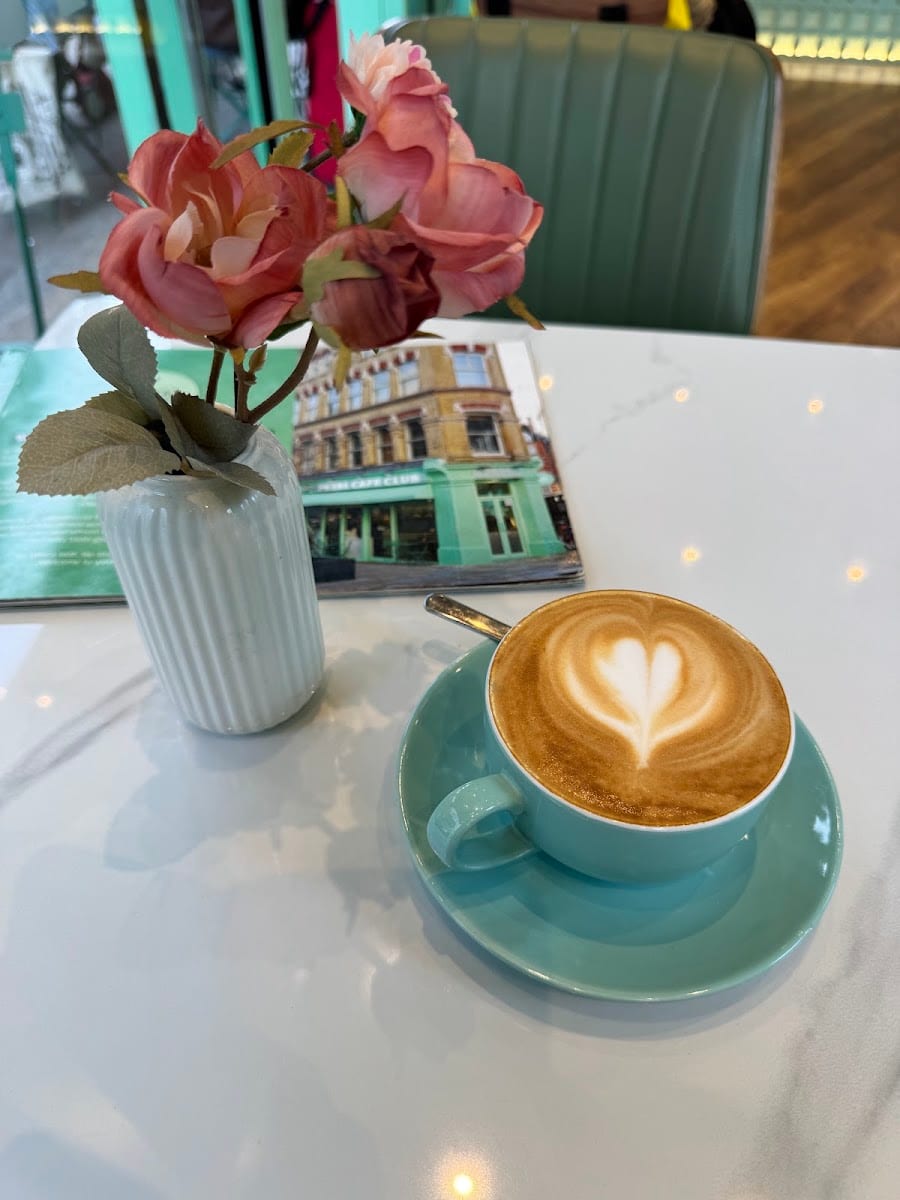 PETAL CAFE CLUB, photo 3