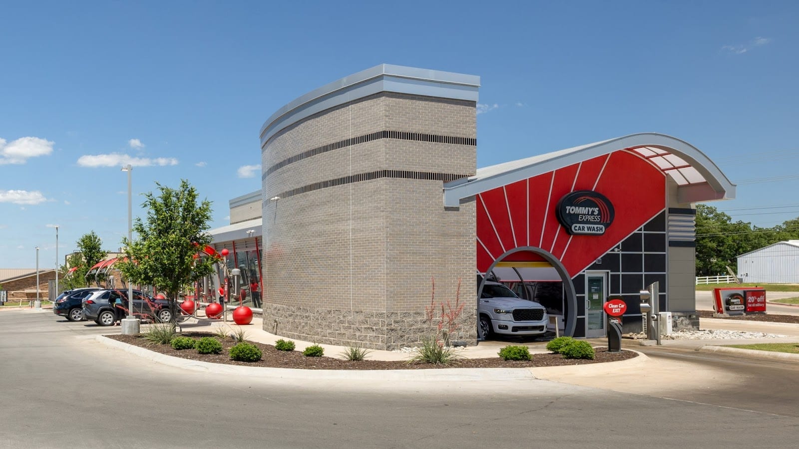 Tommy's Express® Car Wash, photo 2