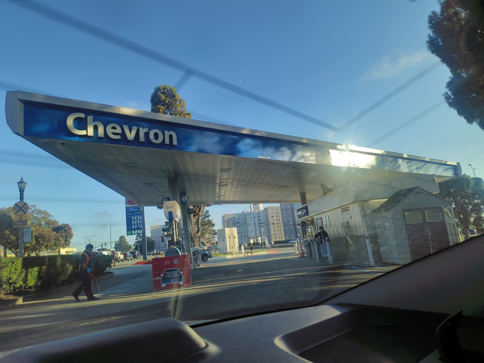 Chevron, photo 3