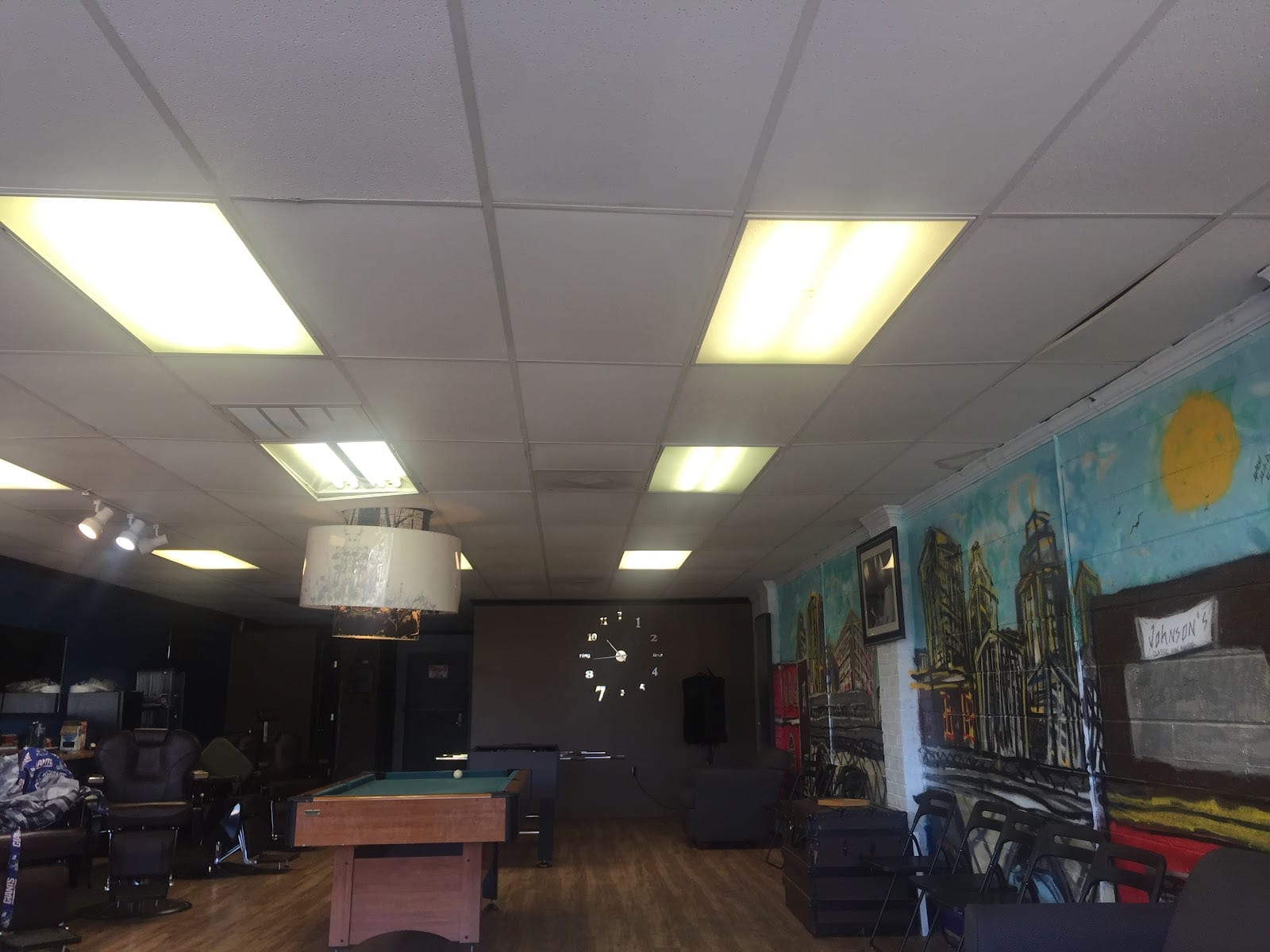 Johnson's Classic Man Barbershop, photo 3