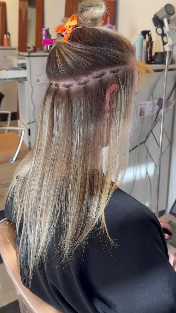 Desert Blonde Salon, photo 3