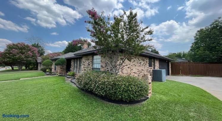 Landing | Incredible 2BD, Courtyard, Gym