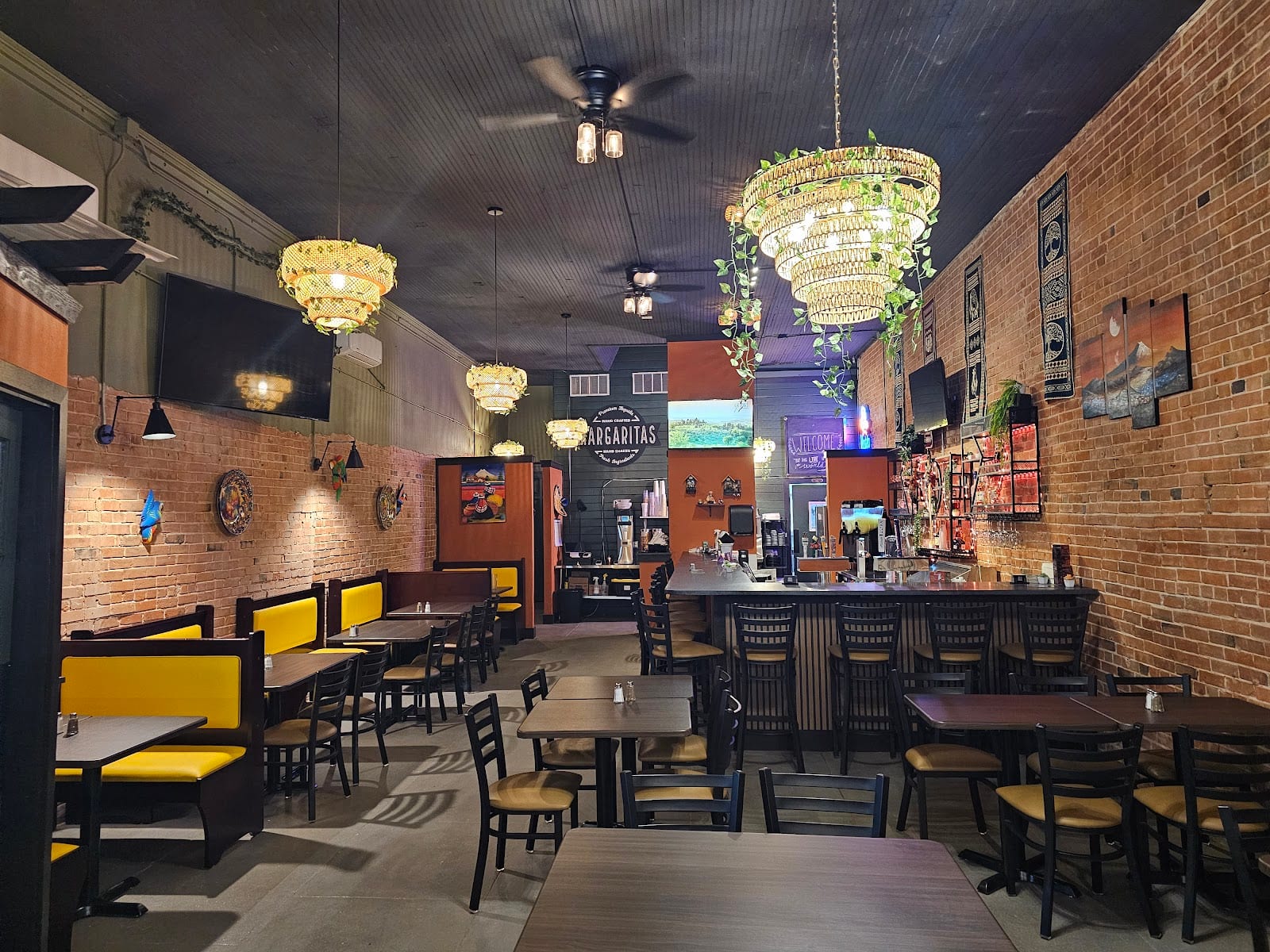 Dos Mezclas Restaurant and Bar, photo 2