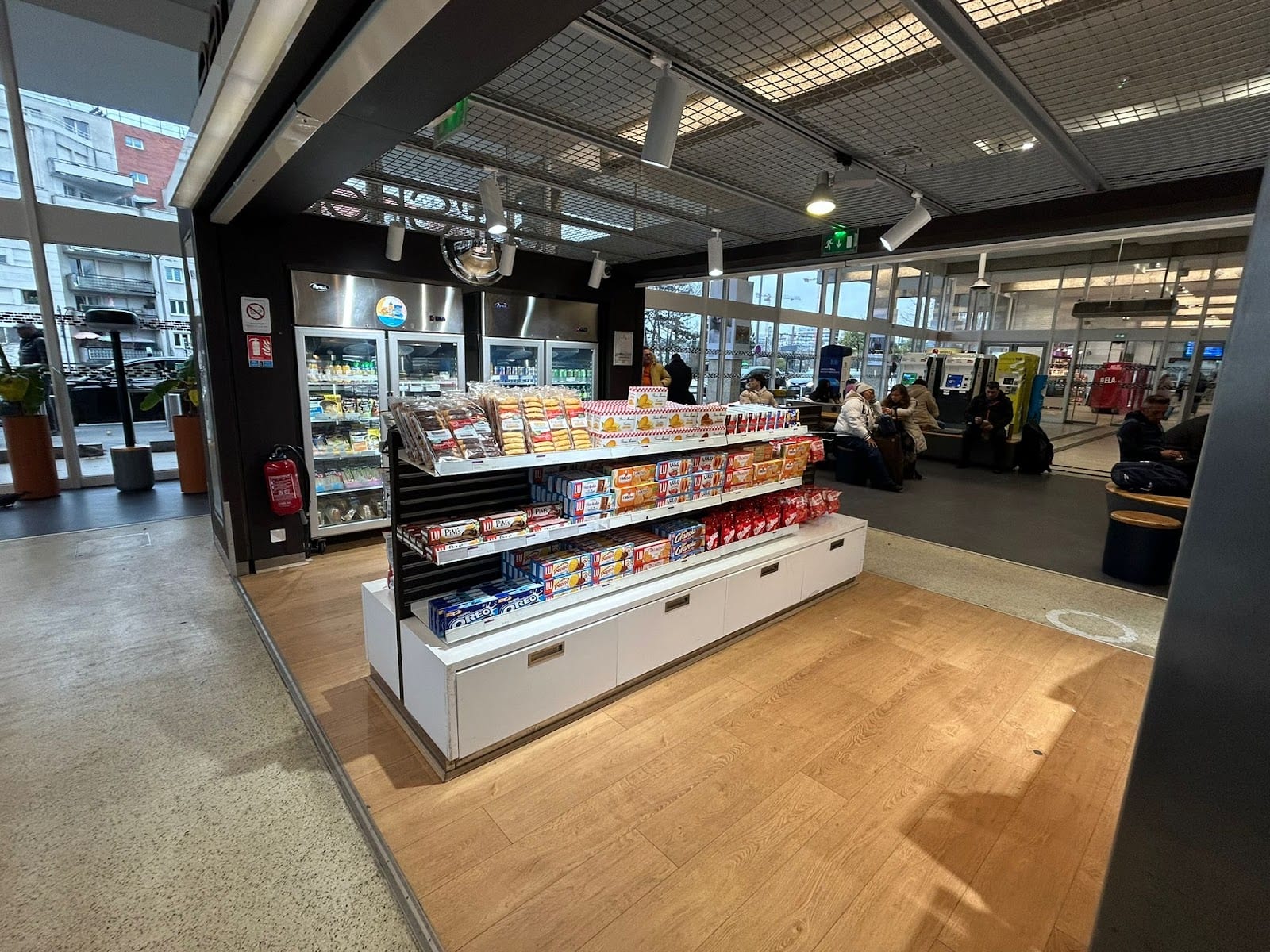 Eat Shop, photo 2