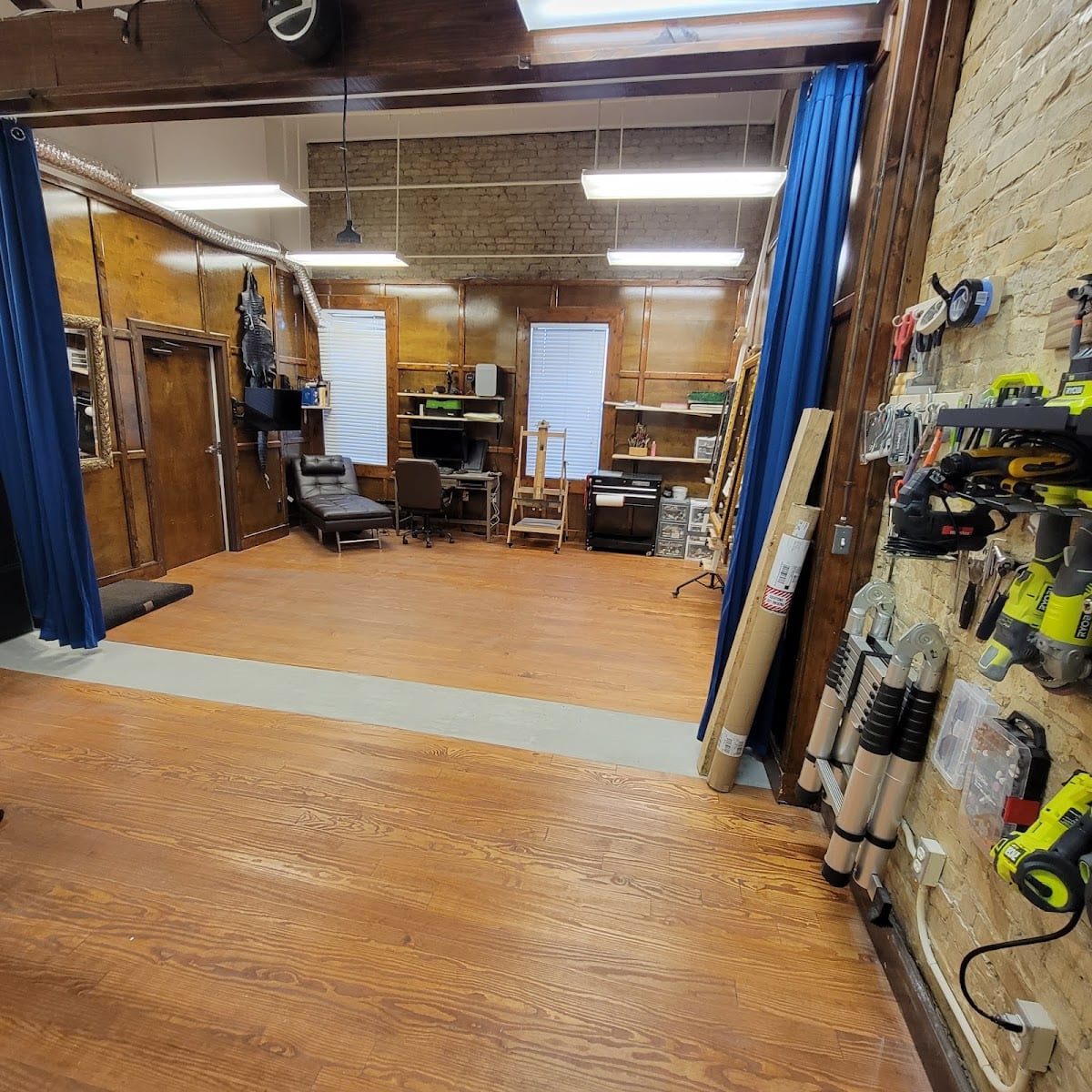 Chase Parker Studio, Kress building