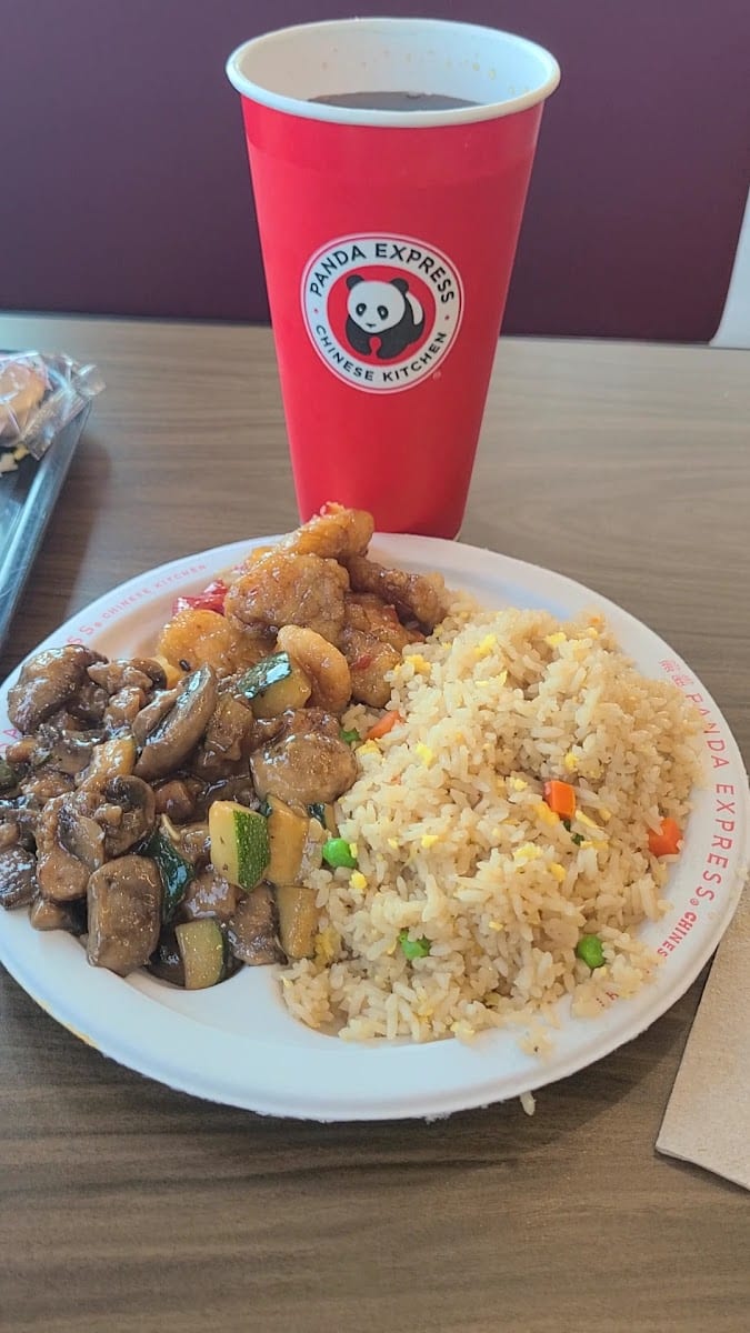 Panda Express, photo 3