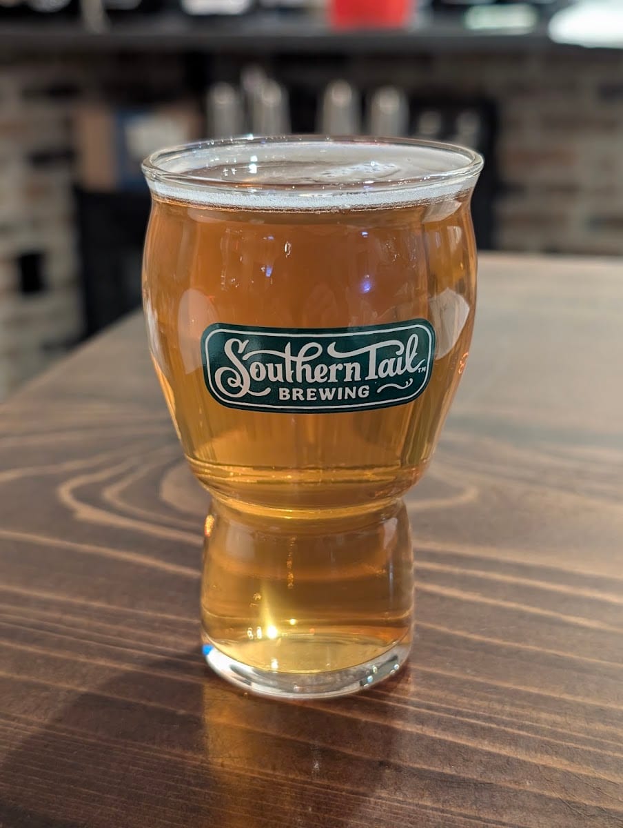 Southern Tail Brewing - Parking