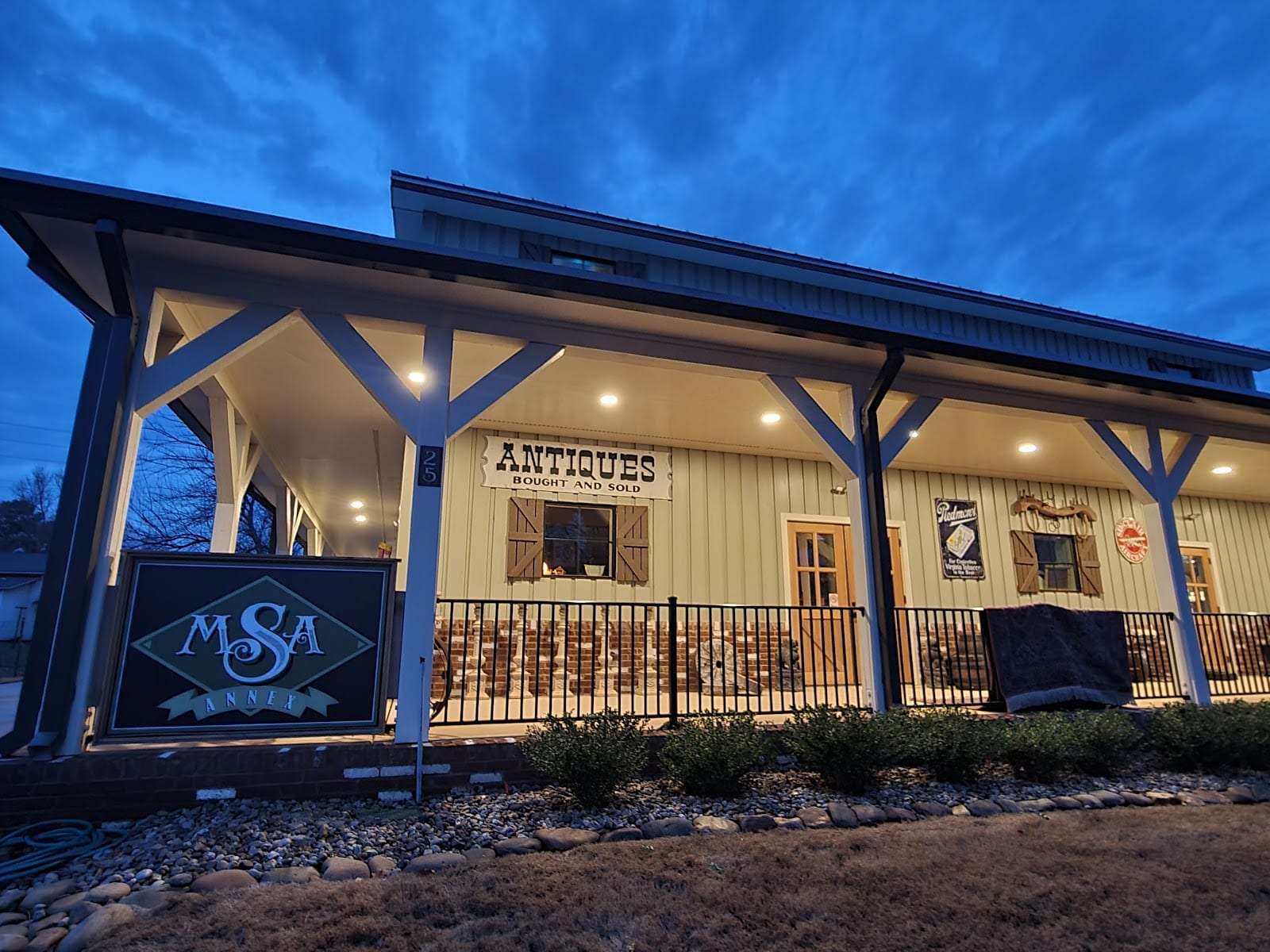 Madison Station Antiques, photo 4
