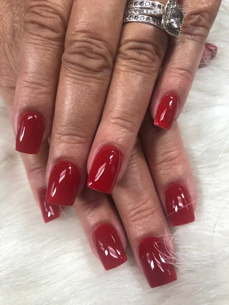 L V Nails, photo 2