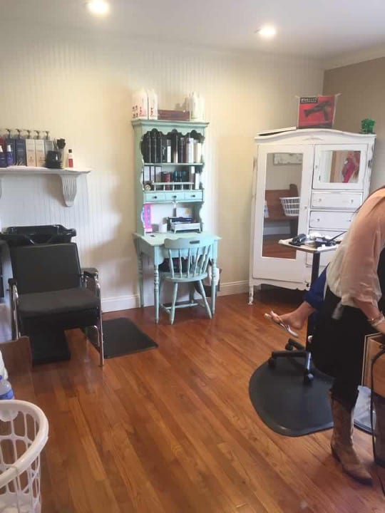 Salon Suites On Dawes