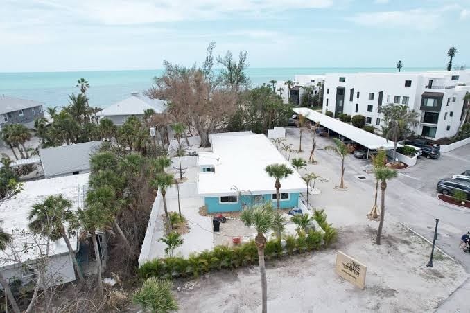 Uncrowded Beach Sunsets just 50 steps away + 2 King beds + Pac Man Arcade, photo 3
