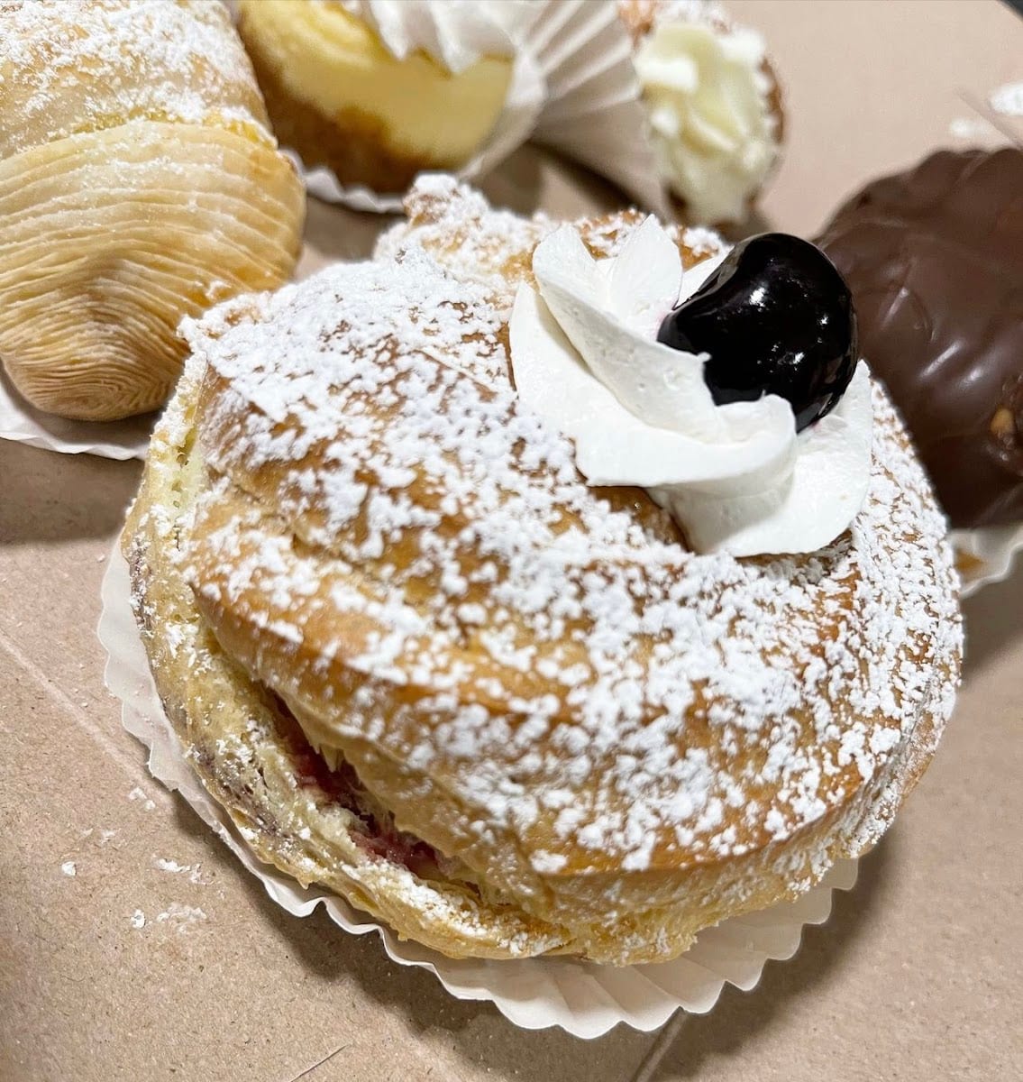 Lago Italian Bakery Inc