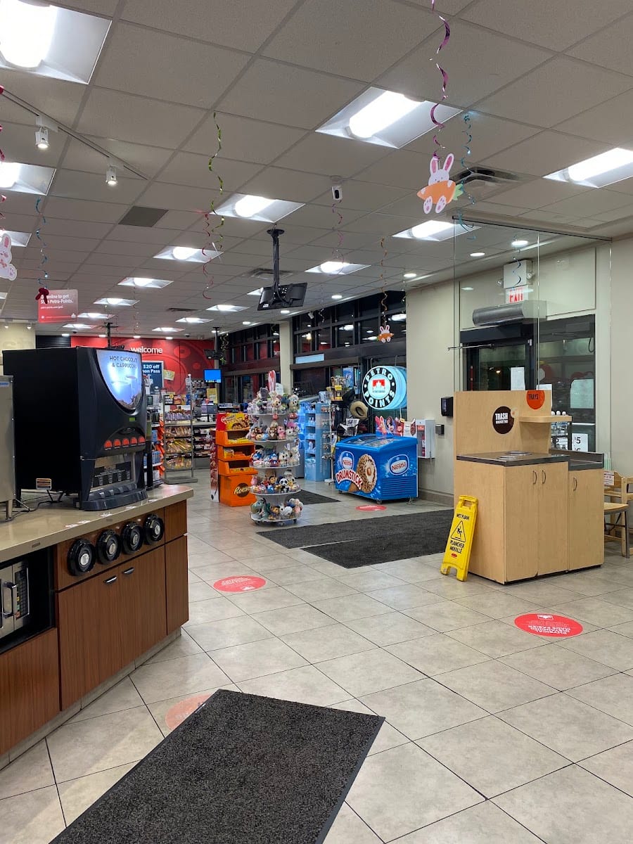 Petro-Canada & Car Wash, photo 4