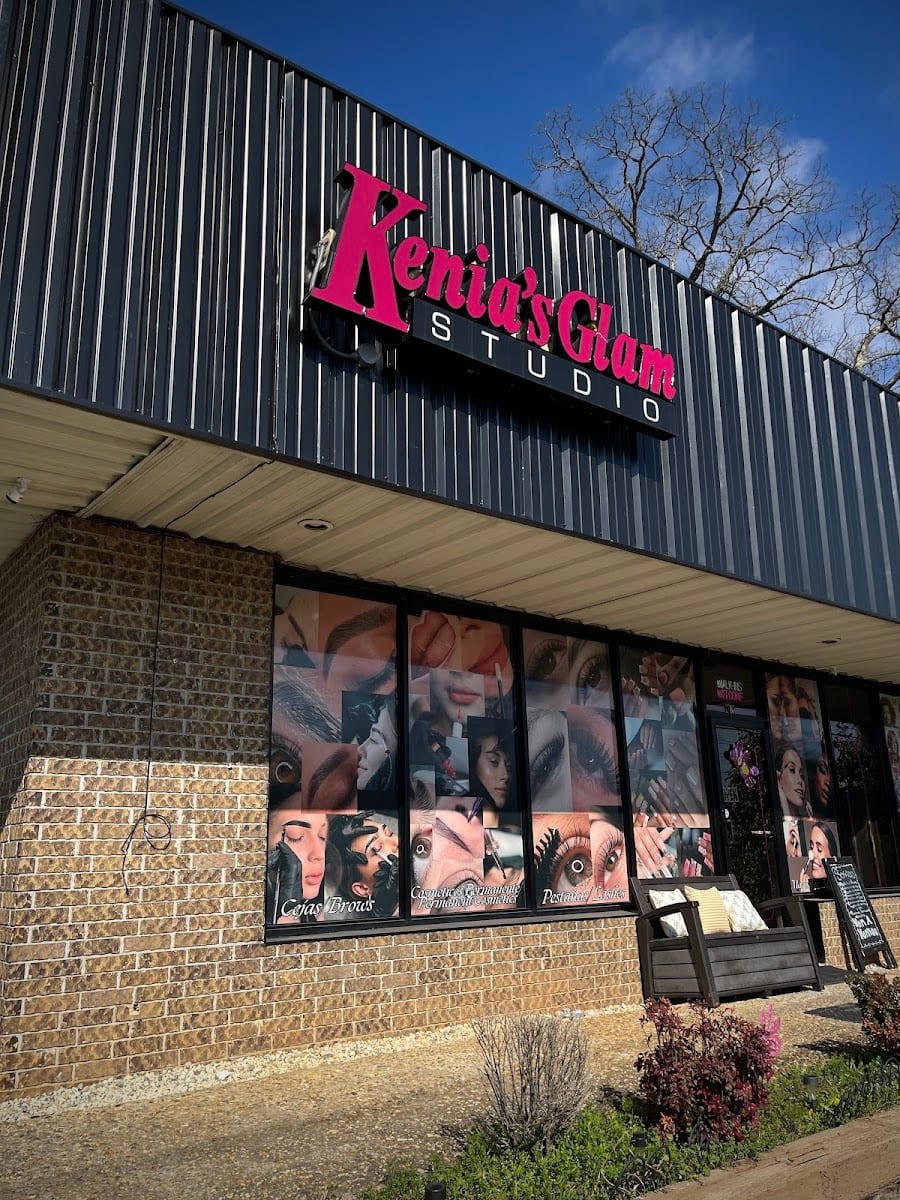 Keniaโs Glam Studio