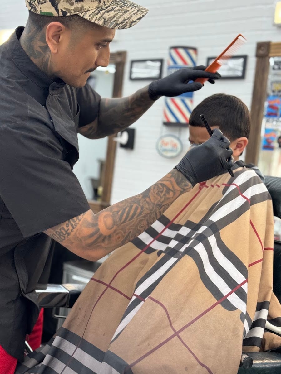 MIDTOWN BARBER SHOP