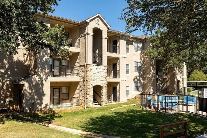 Landing | Stylish 1BD, Gym, photo 3
