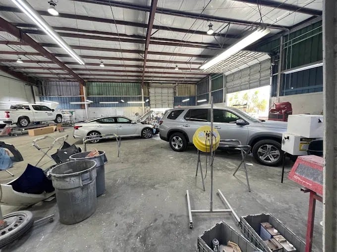 Nissan Body Shop, photo 2