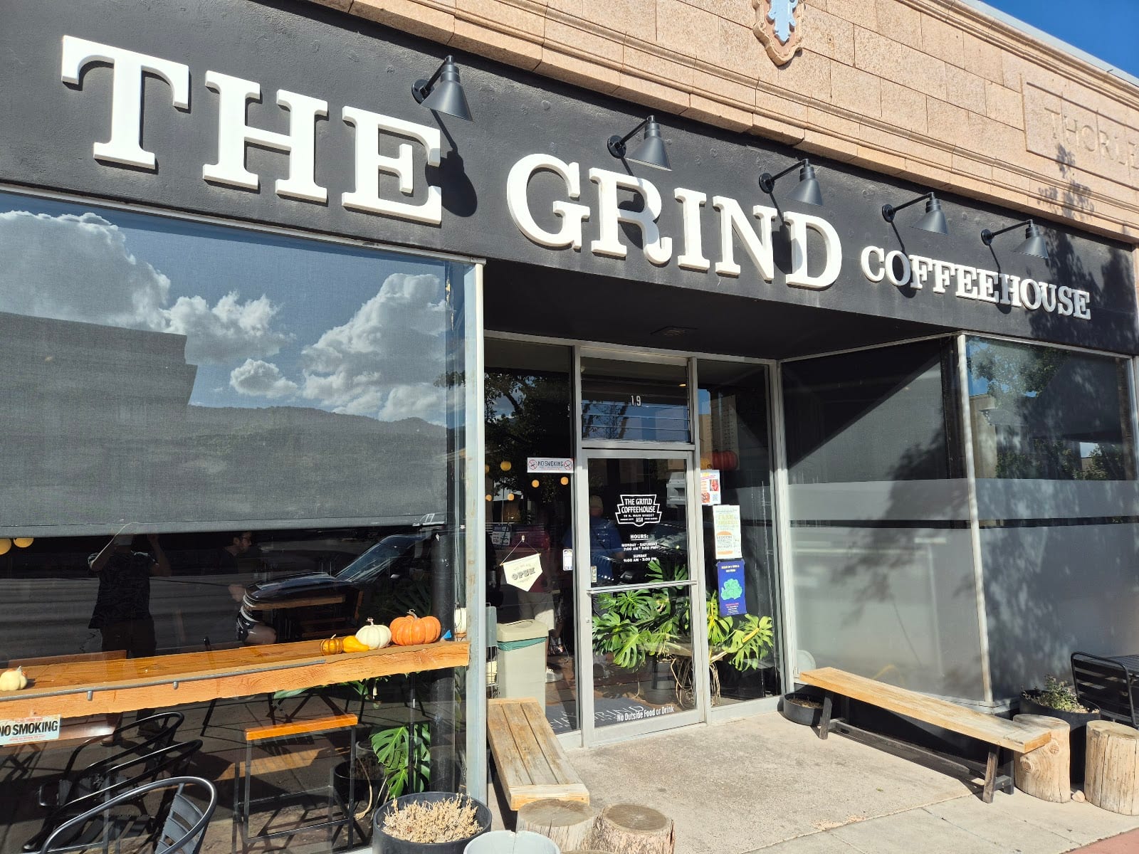 The Grind Coffeehouse, photo 2
