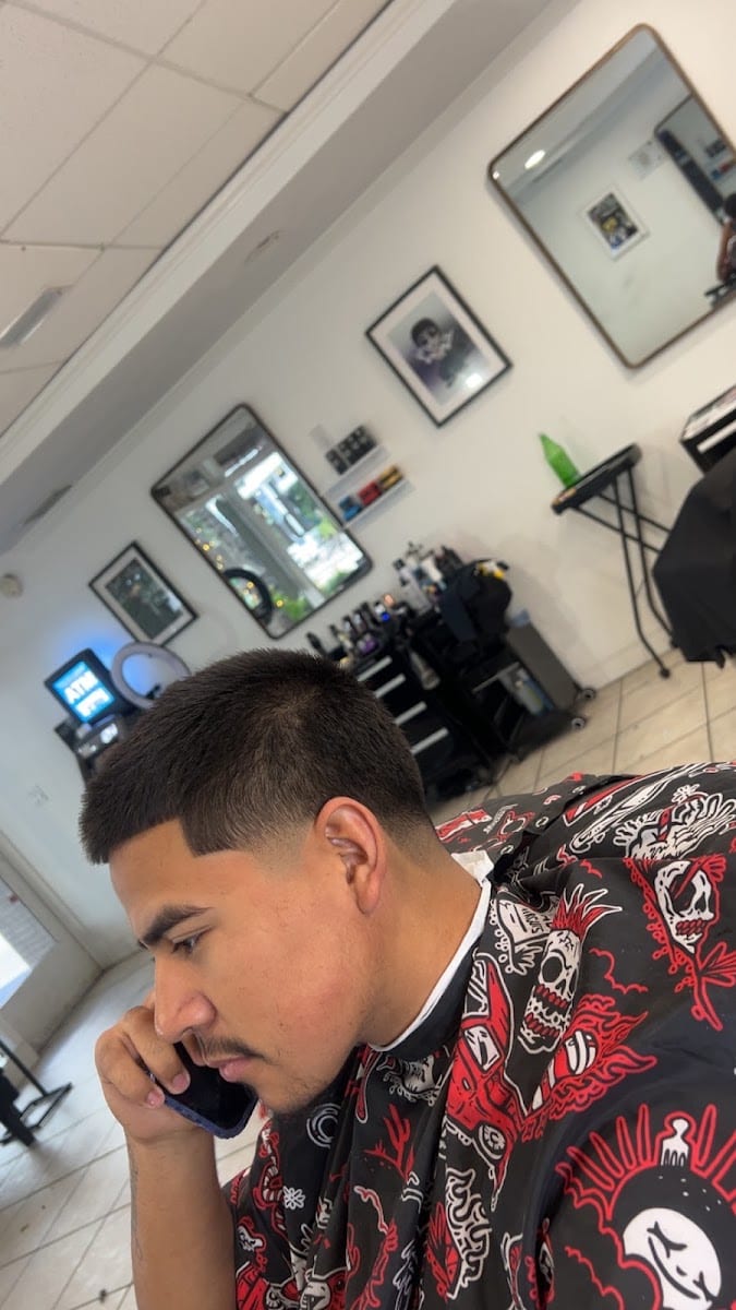 Roberto F@Mankind Barber Lounge, photo 2