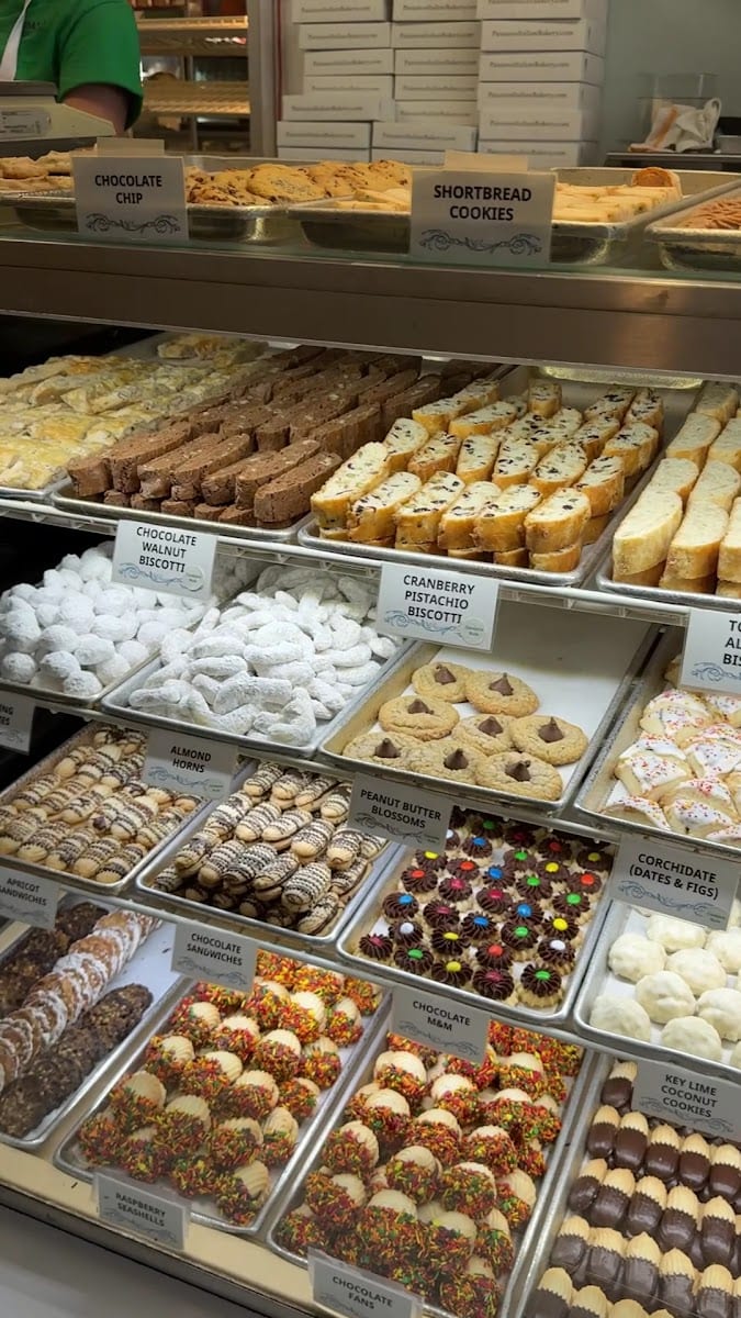 Paisano's Italian Bakery, photo 2