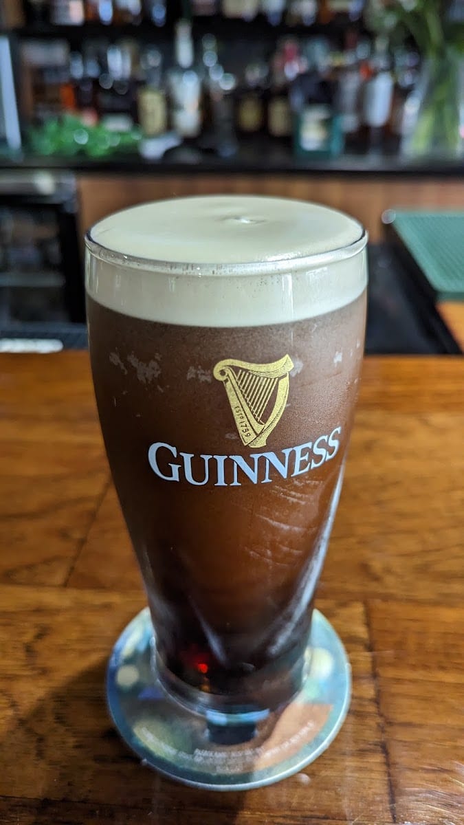 Harry's Irish Pub