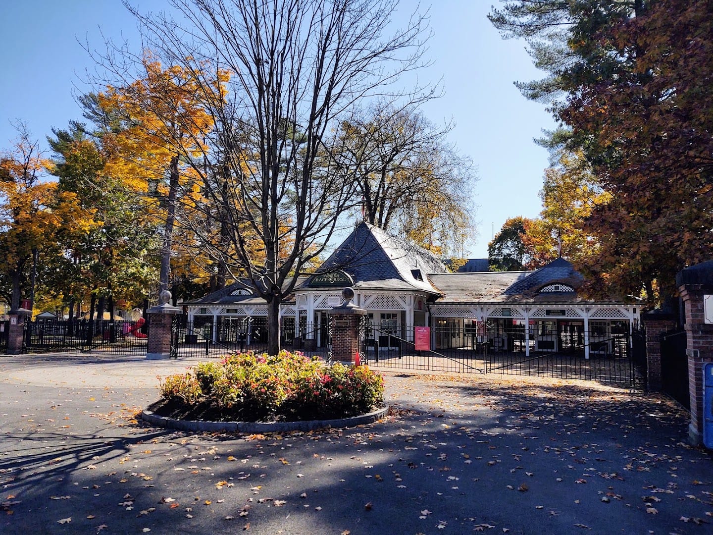 The Porch @ Saratoga Racetrack, photo 4