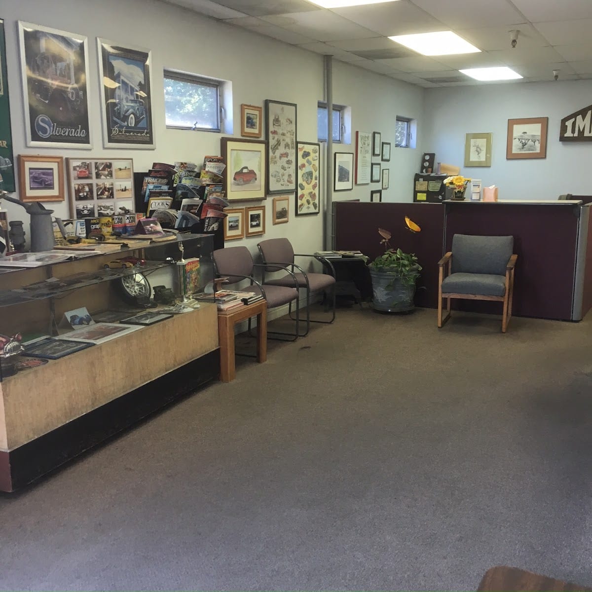Imports Unlimited, photo 4