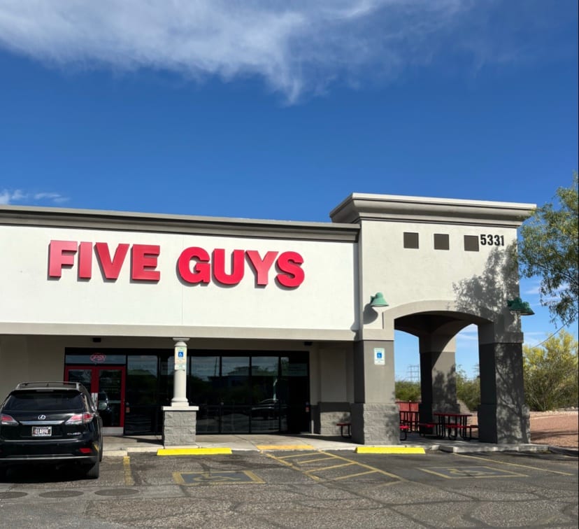 Five Guys, photo 2