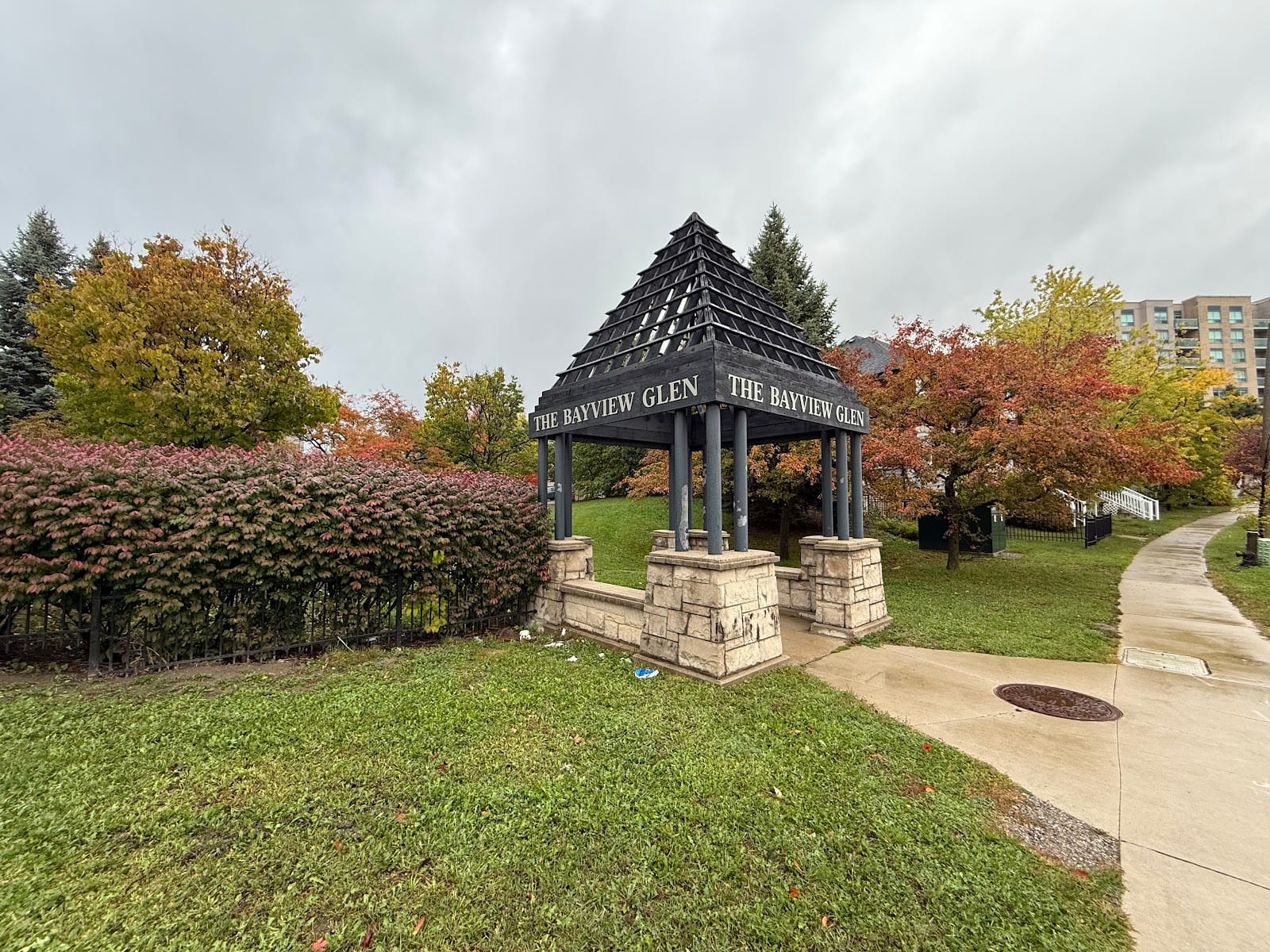 The Bayview Glen Park, photo 2