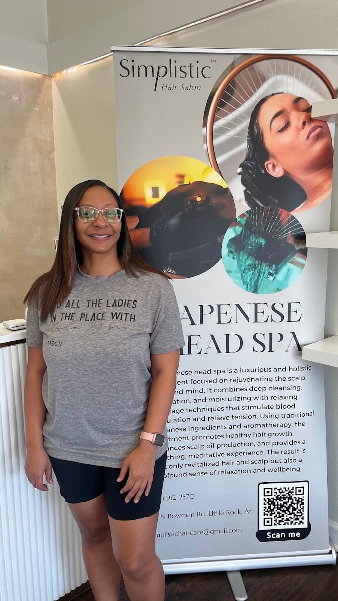 Simplistic Hair Salon - Head Spa