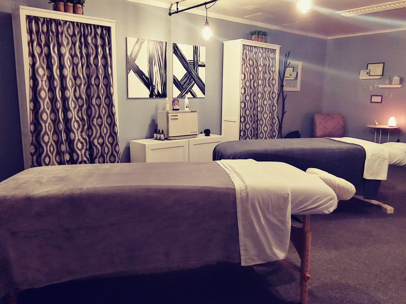 Here or There Massage, photo 2