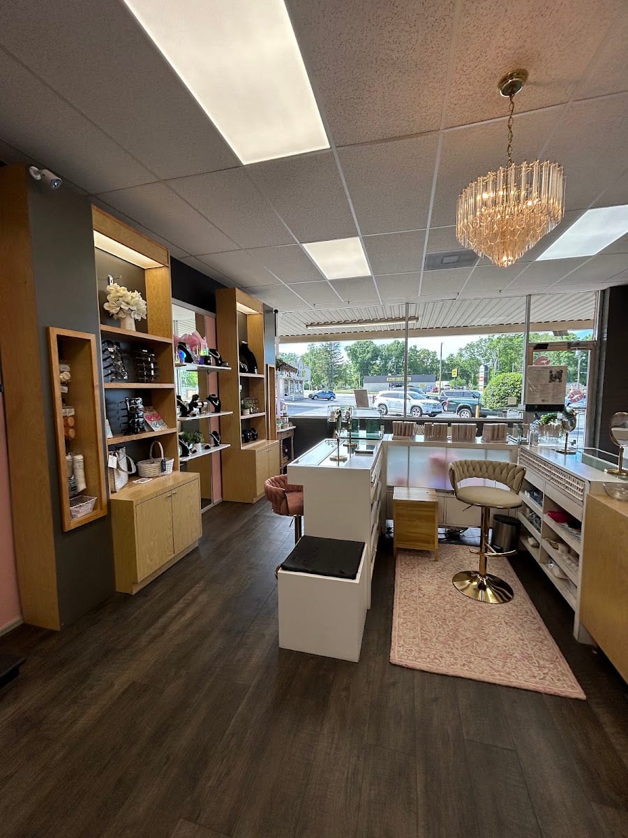 Merle Norman Cosmetics Studio, photo 4