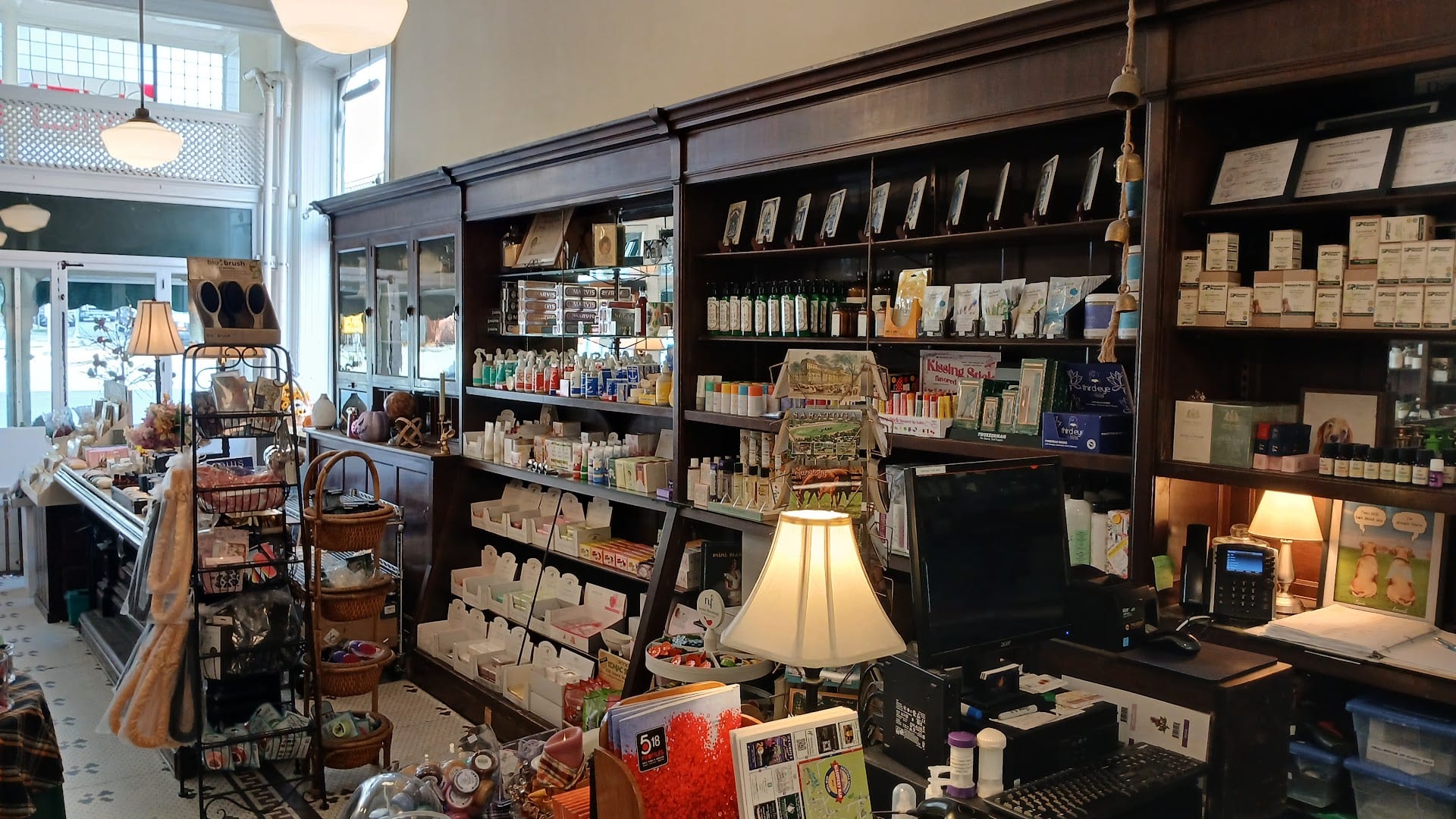 Menges & Curtis Apothecary, photo 4