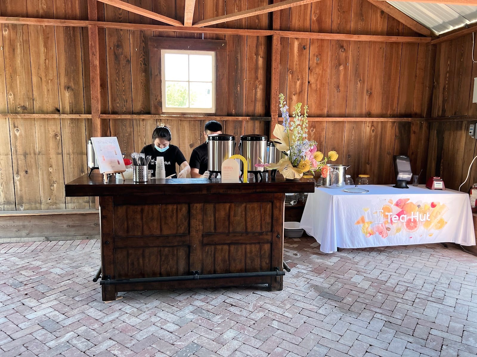 Tea Hut Lakeshore, photo 2