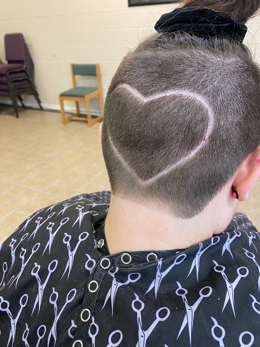 Q’s Hot Headz Barber Shop LLC, photo 3