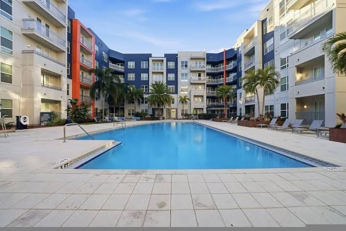 Hyde Park Townhouse+2 Apartment's 5BR/Parking/Gym - Holiday Home, photo 2
