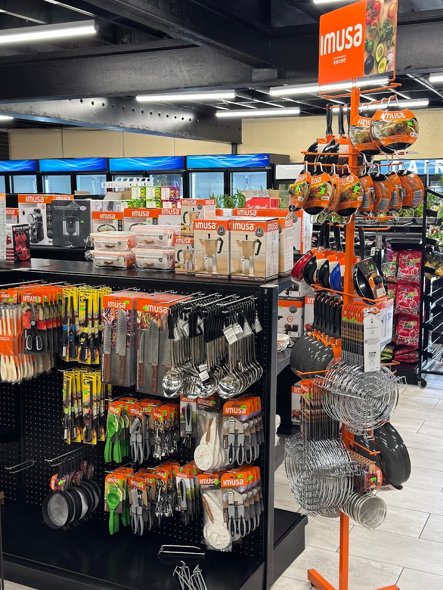 La Tienda Dollar, photo 2