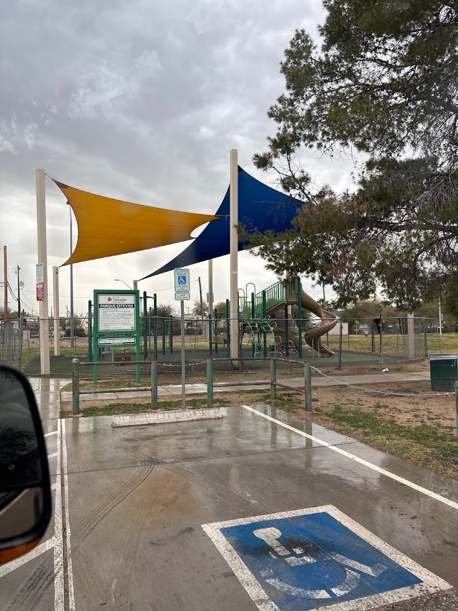 Estevan Park, photo 3