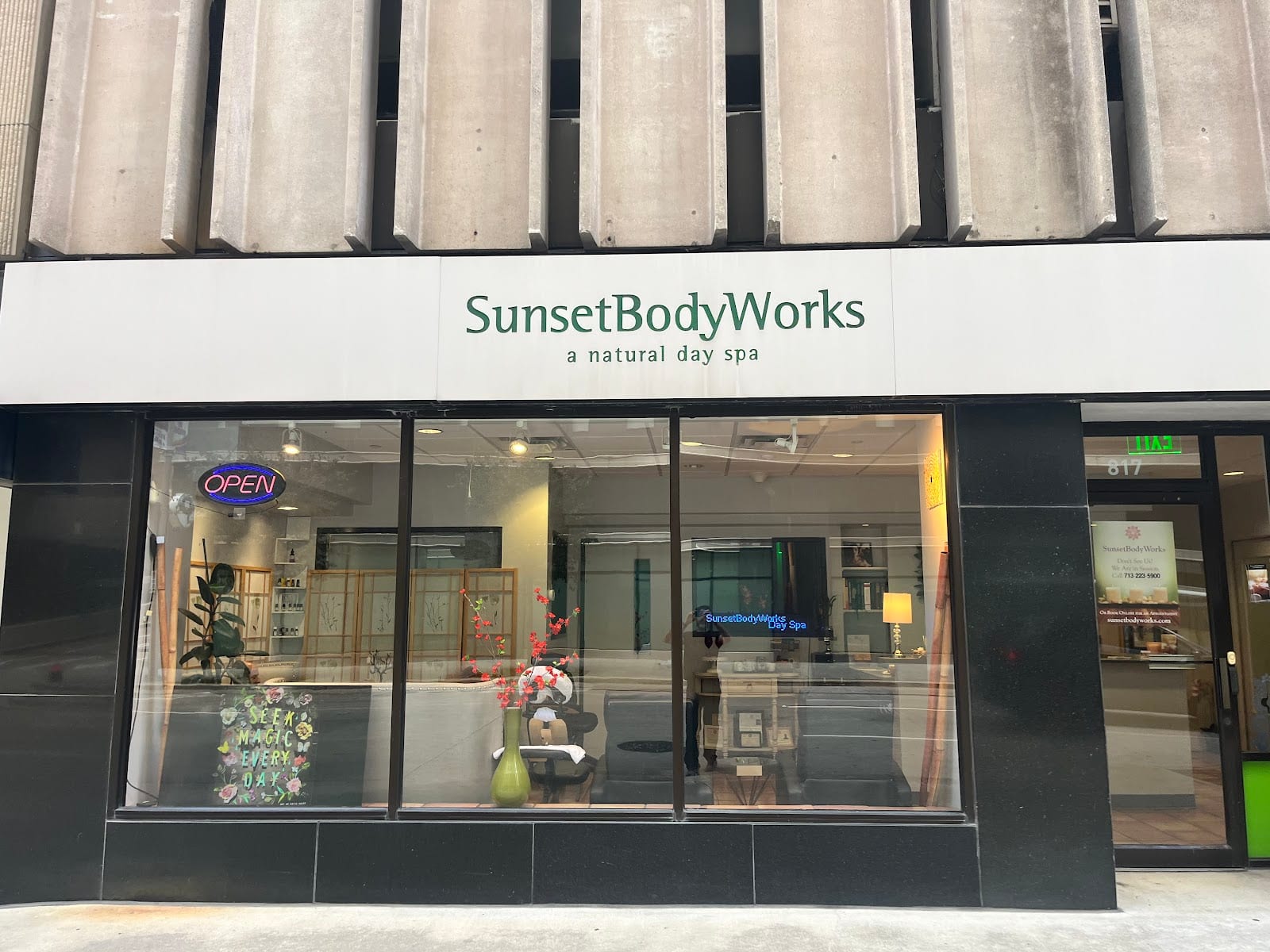SunsetBodyWorks Day Spa, photo 2