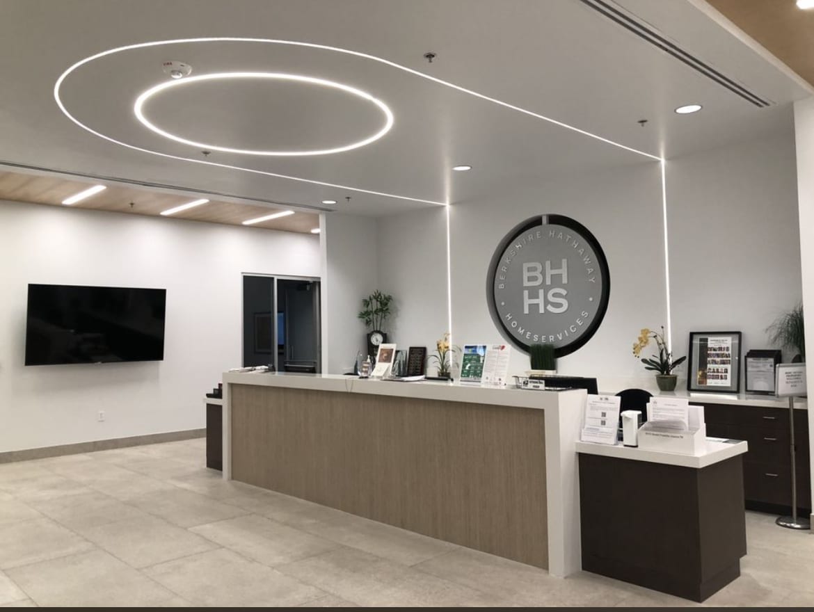 Jessica Lorbietzki | Fine Home Specialist |Lisa Quam Group | BHHS NV Properties | Las Vegas Real Estate