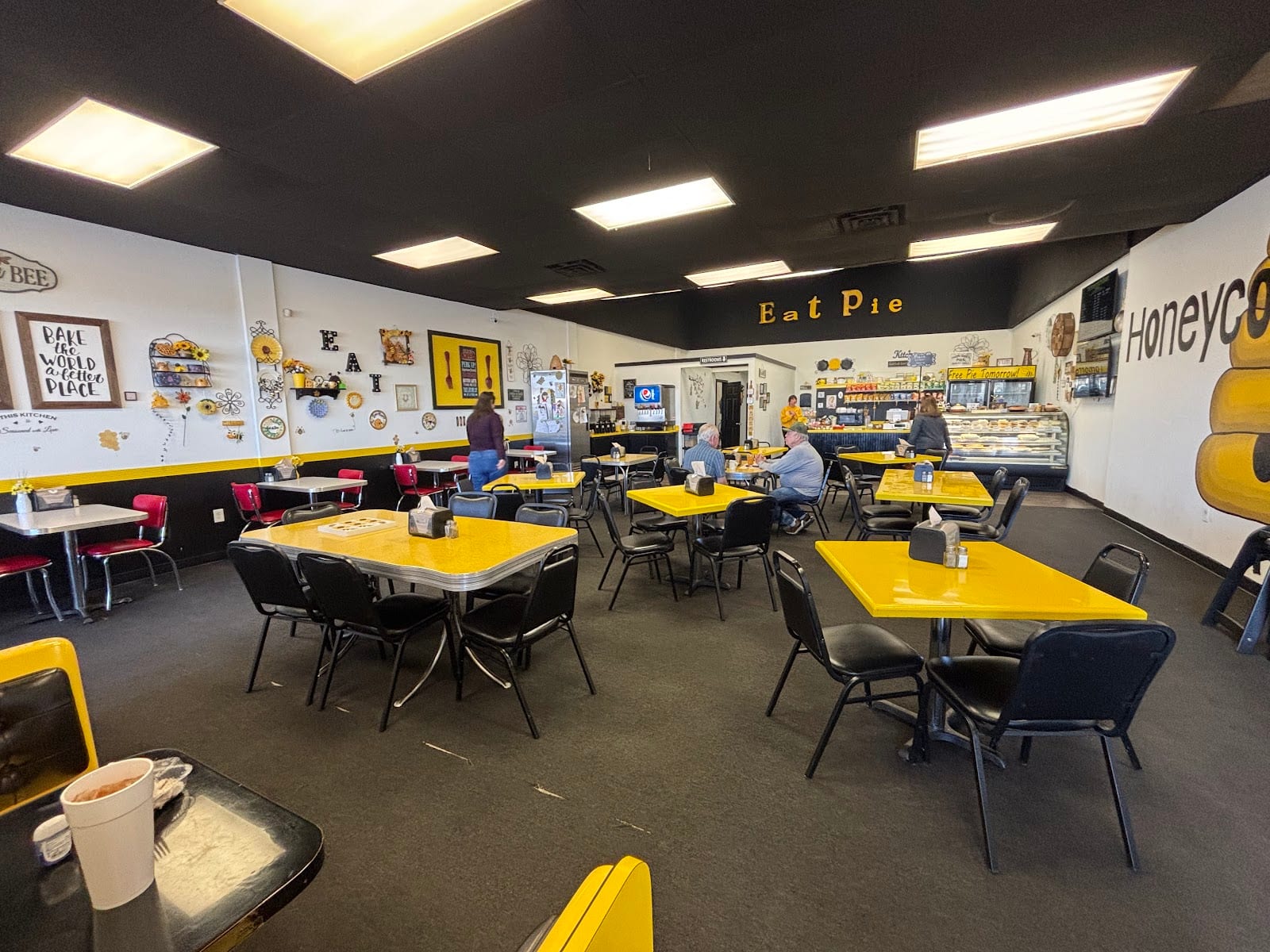 The Honeycomb Pie Shoppe #2, photo 4