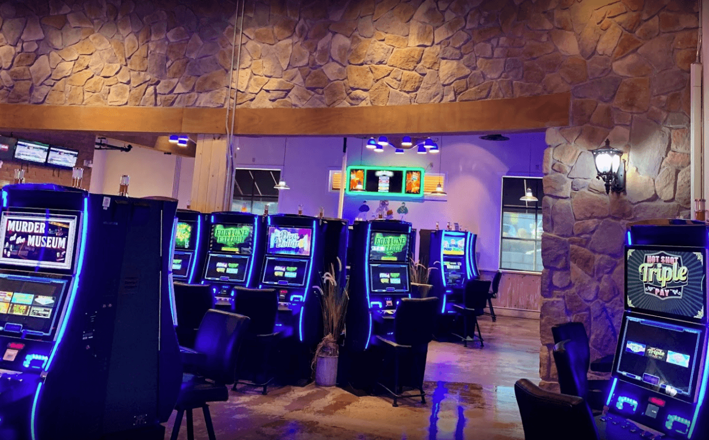 Casper East Horse Palace - Gaming & OTB, photo 4